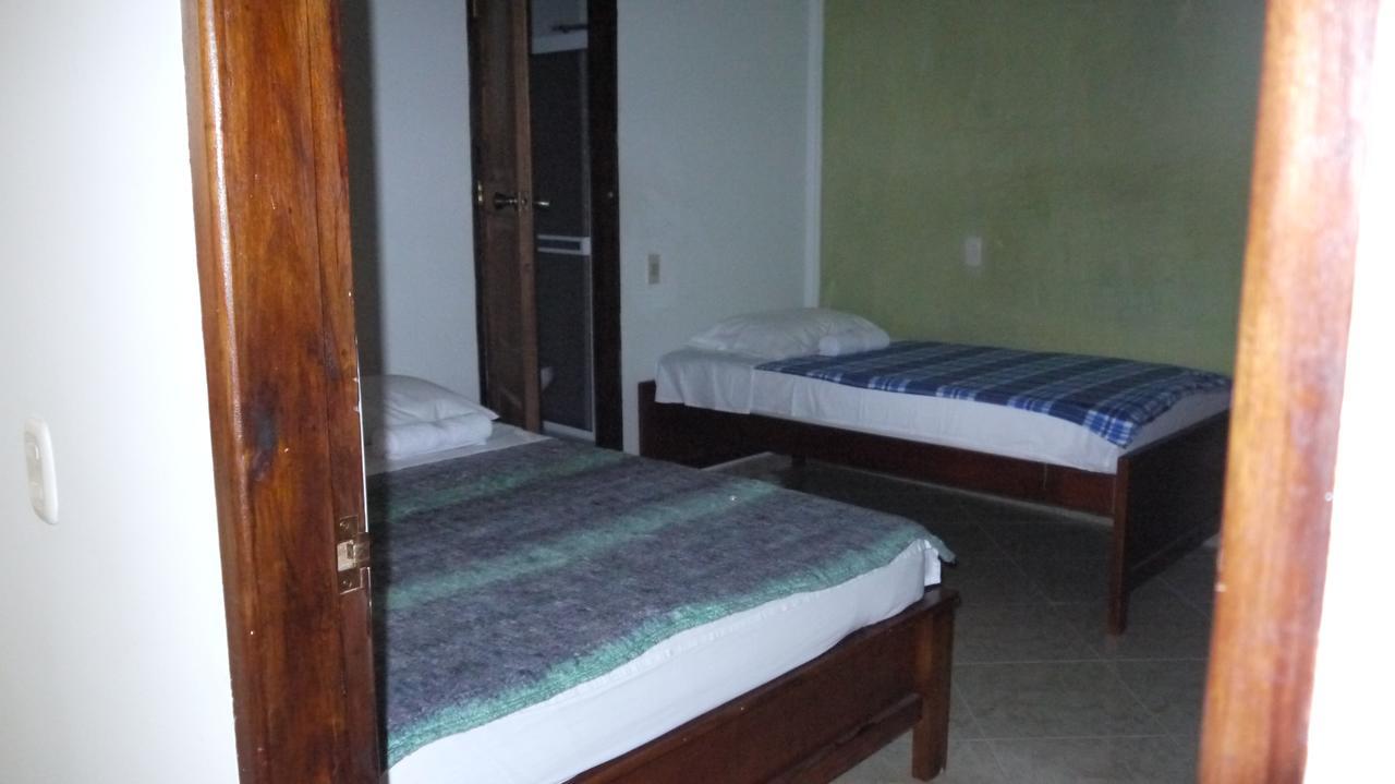 Hostal Naty Luna Jardín Exteriör bild